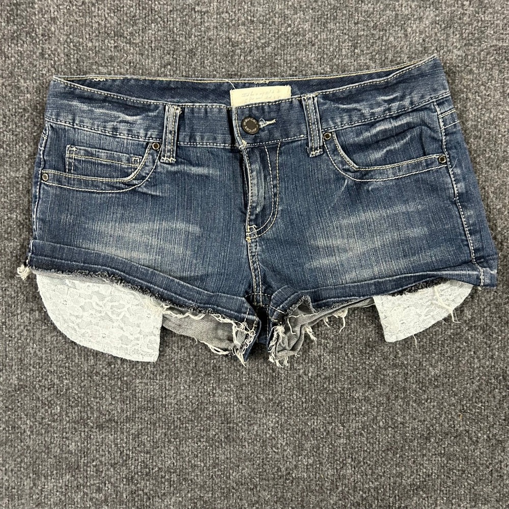 Maurices Denim Shorts Womens Size 11/12 Blue Lace Trim Raw Hem Low Rise Casual